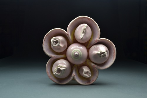 'Eres Muxer' Porcelain, colored slips, and glazes by Janet Macias